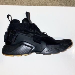 Nike huarache air Black/gum colorway size 7.5